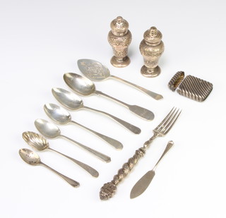 A pair of Victorian repousse silver peppers, import marks London 1896 and minor silver ware, weighable silver 200 grams