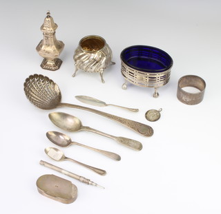 A Continental silver sifter spoon and minor silverware, weighable silver 302 grams 