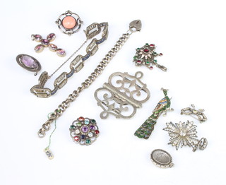 A silver gem set brooch and minor silver jewellery 