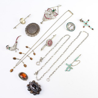 A silver paste set pendant and minor silver jewellery 