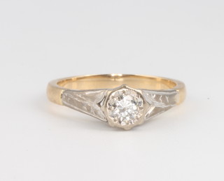 An 18ct yellow gold single stone diamond ring, 3 grams, size I 1/2 