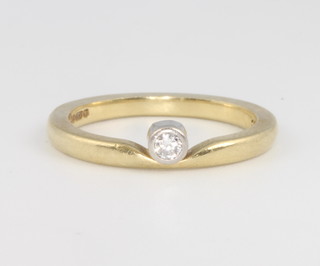 An 18ct yellow gold single stone diamond ring 3.4 grams, size L 1/2