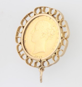 A Victorian sovereign 1843 in a 2.5 gram 9ct gold mount 