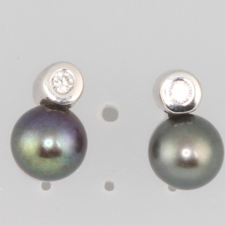 A pair of 18ct white gold diamond and grey pearl ear studs 10mm 