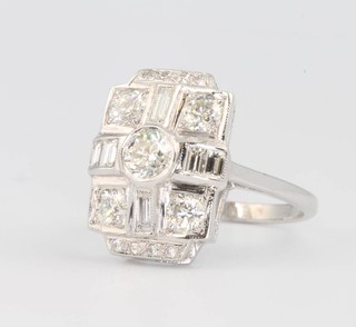 An 18ct white gold Art Deco style diamond ring size P 