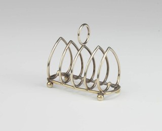 A Victorian novelty silver 5 bar heart shaped toast rack, Birmingham 1896, 7cm, 41 grams 