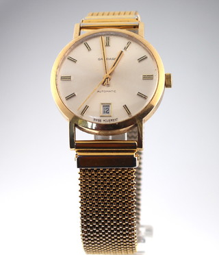 A gentleman's 9ct yellow gold Garrard automatic calendar wristwatch on an expanding gilt bracelet (boxed)