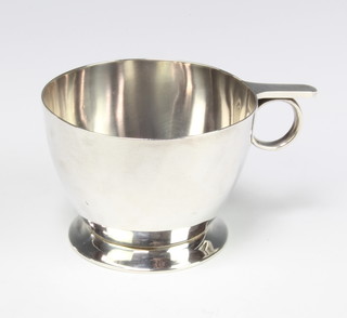 A silver cup with circular handle Sheffield 1911 120 grams