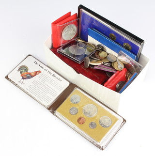 A cased set of bronze commemorative medallions 1980 and minor proof uncirculated and loose coins 