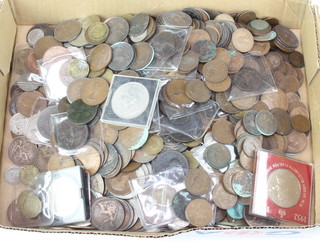 A large quantity of mainly UK coinage including some Continental