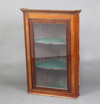 A 19th Century mahogany corner cabinet 96cm h x 67cm w x 39cm d