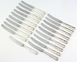19 silver handled dessert knives Sheffield 1936 and 1938 