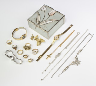 A trinket box and minor costume jewellery 