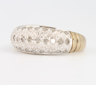 A 9ct yellow gold diamond dress ring, 4 grams, 0.5ct 