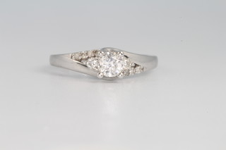 A 9ct white gold single stone diamond ring 0.4ct, size J, 2.7g gross 