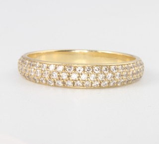 An 18ct yellow gold diamond ring 2.6 grams, size N 1/2