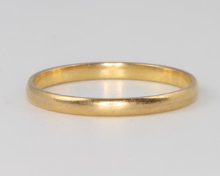 A 22ct yellow gold wedding band size O 1/2, 1.6 grams