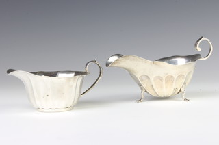 A silver sauce boat Sheffield 1920, 1 other, 159 grams 