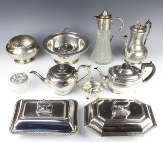 A silver plated 2 handled pedestal bowl 29cm and minor plated items 