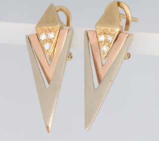 A pair of 9ct yellow gold diamond set earrings 5.3 grams, 33mm 