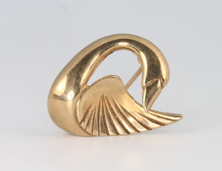 A 9ct yellow gold swan brooch 3.7 grams 