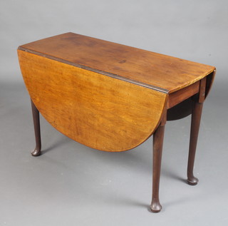 A Georgian oval mahogany drop flap padfoot dining table 69cm h x 106m l x 45cm w 