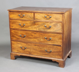 A Georgian mahogany chest of 2 short and 3 long drawers, raised on bracket feet 101cm h x 110cm w x 54cm d 
