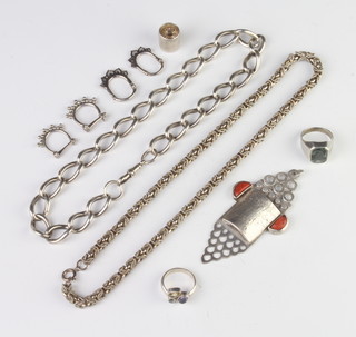 A silver bracelet and minor silver jewellery, 189 grams 