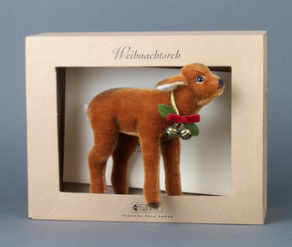 A Steiff limited edition Christmas deer 20cm no.00518 boxed 