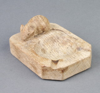Robert Thompson (The Mouseman ), a carved oak ashtray, decorated a mouse 3cm x 10cm x 7.5cm 