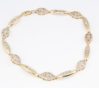 A 9ct diamond bracelet, 6.6 grams, 19cm 