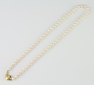 A string of graduated cultured pearls with 9ct yellow gold clasp 55cm  