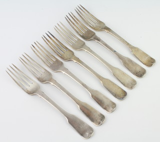 A set of 7 Victorian silver Old English dinner forks with engraved monogram Exeter, rubbed date mark, 352 grams 