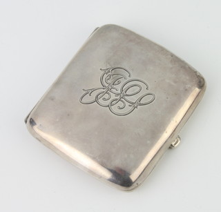 A silver cigarette case Birmingham 1919, 106 grams 
