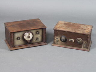 Two early radios contained in oak cases 20cm x 38cm x 23cm and 21cm x 39cm x 24cm 