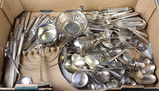 A silver plated 2 handled bowl and minor plated wares 