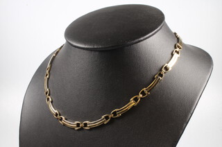 A 9ct 2 colour gold necklace 44cm, 23.8 grams 