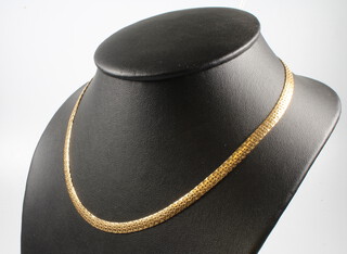 A 9ct yellow gold flat link necklace, 43cm, 5.5 grams