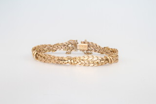 A 9ct yellow gold fancy link bracelet 24.4 grams 
