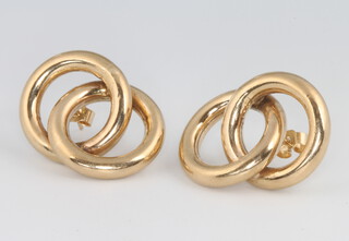 A pair of 9ct double circle earrings, 5.1 grams 