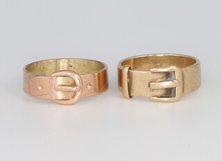 Two 9ct yellow gold rings, size L and O, 7.4 grams