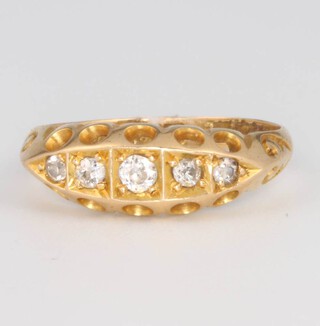 A lady's 18ct yellow gold 5 stone diamond ring size K 