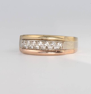 A 9ct yellow gold paste set ring, size P, 2.5 grams