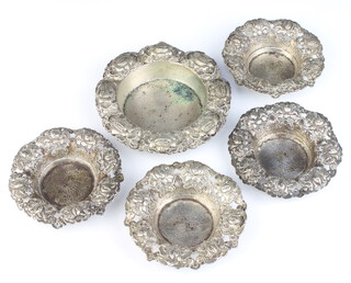 A Continental repousse silver bon bon dish and 4 others, 219 grams 