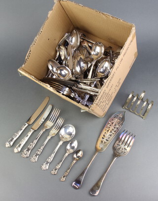 A quantity of Kings Pattern cutlery and minor plated wares 