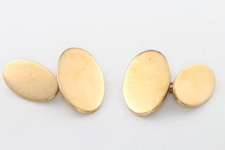 A pair of 9ct yellow gold oval cufflinks 10.8 grams