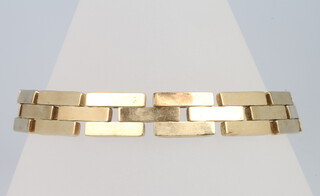 A 9ct yellow gold flat link bracelet 19.5cm, 15.7 grams 