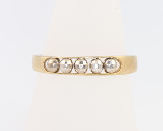 A 9ct yellow gold ring, size Q, 2.3 grams