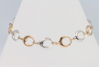 A 9ct 2 colour gold oval link bracelet, 3 grams 