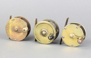 Three 19th Century brass fishing reels with horn handles 5.5cm, 5cm and 6cm 